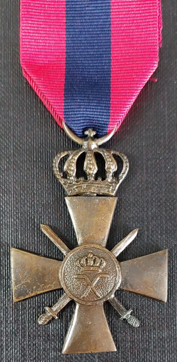 Worcestershire Medal Service: Greece - War Cross (1940) - thin version