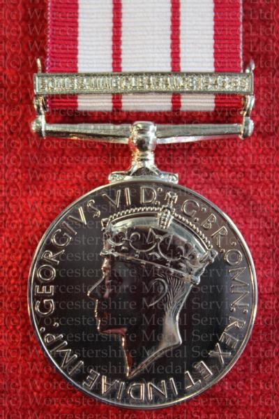 Worcestershire Medal Service: Naval GSM GVI Bomb & Mineclearance 1945-53