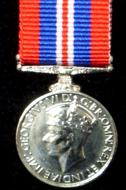 War Medal 1939-45 Miniature Medal