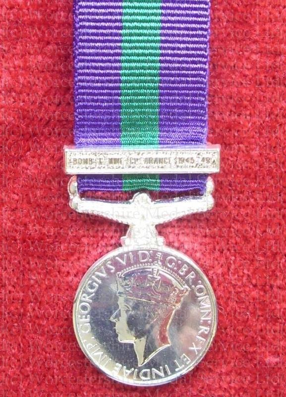 GSM with clasp Bomb & Mineclearance 1945-49 Miniature Medal