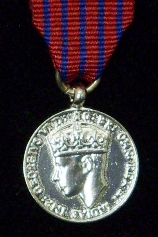 George Medal GVI Miniature Medal