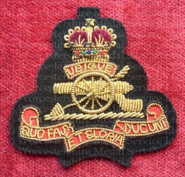 Worcestershire Medal Service: Royal Artillery Cloth Beret Badge