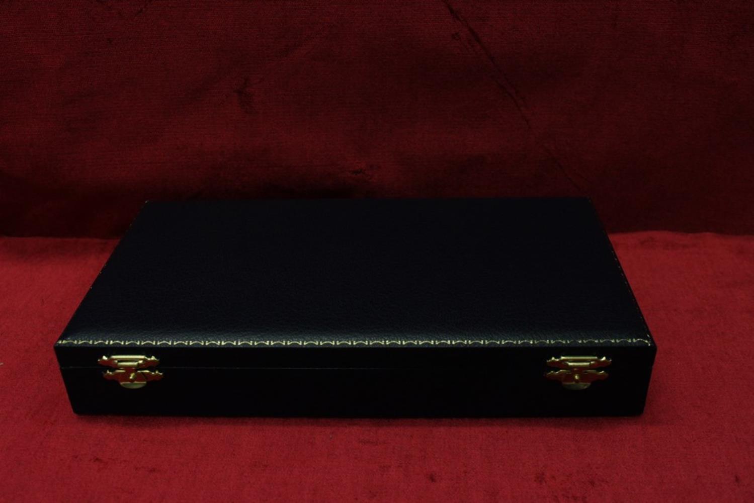 Worcestershire Medal Service: Medal Carry Case 4 plus medals