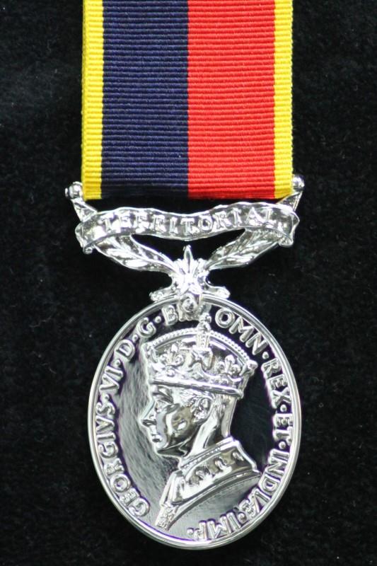 Worcestershire Medal Service: Efficiency Medal GVI (Territorial) (HAC)