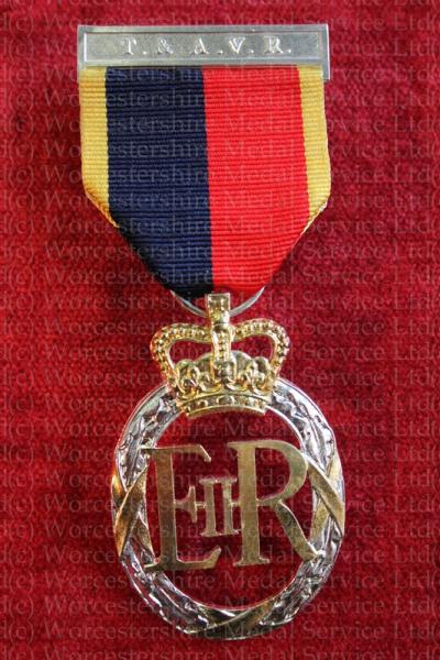 Worcestershire Medal Service: T &amp; AVR Decoration EIIR (HAC)