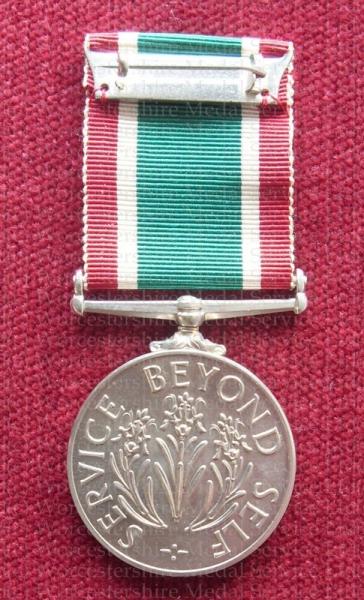 Womens Voluntary Service Medal in case