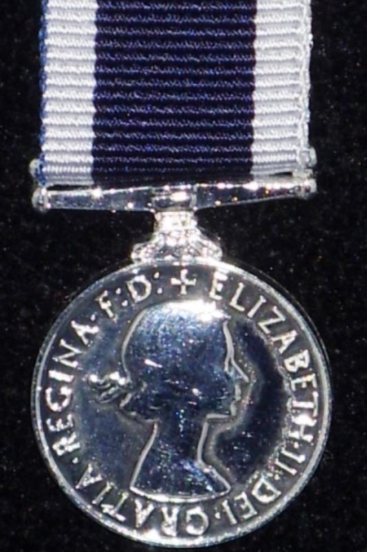 Navy LSGC EIIR (DEI:GRATIA) Miniature Medal