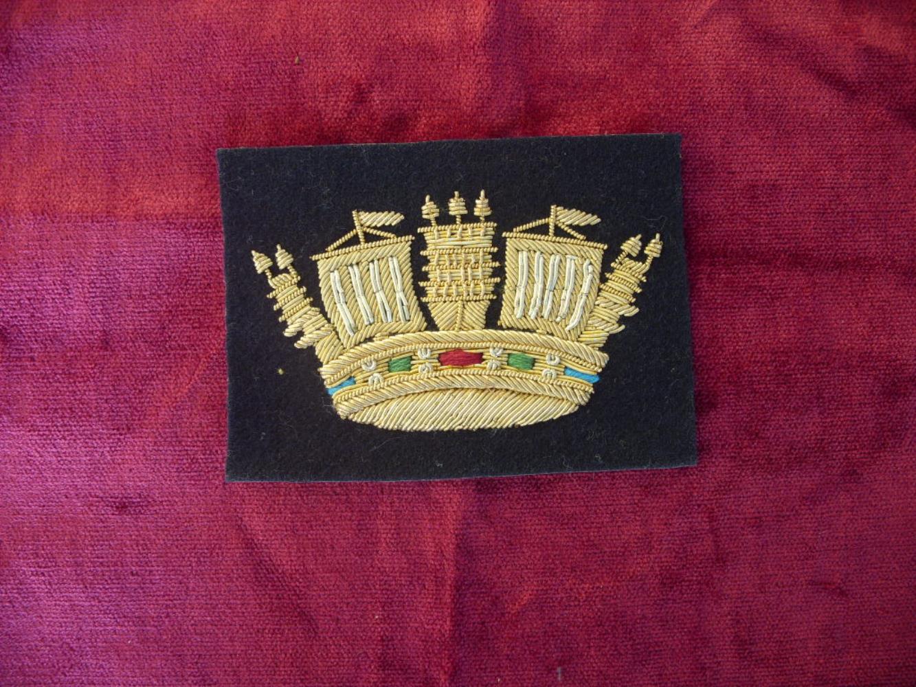 Worcestershire Medal Service: Royal Navy Crown Wire Blazer Badge