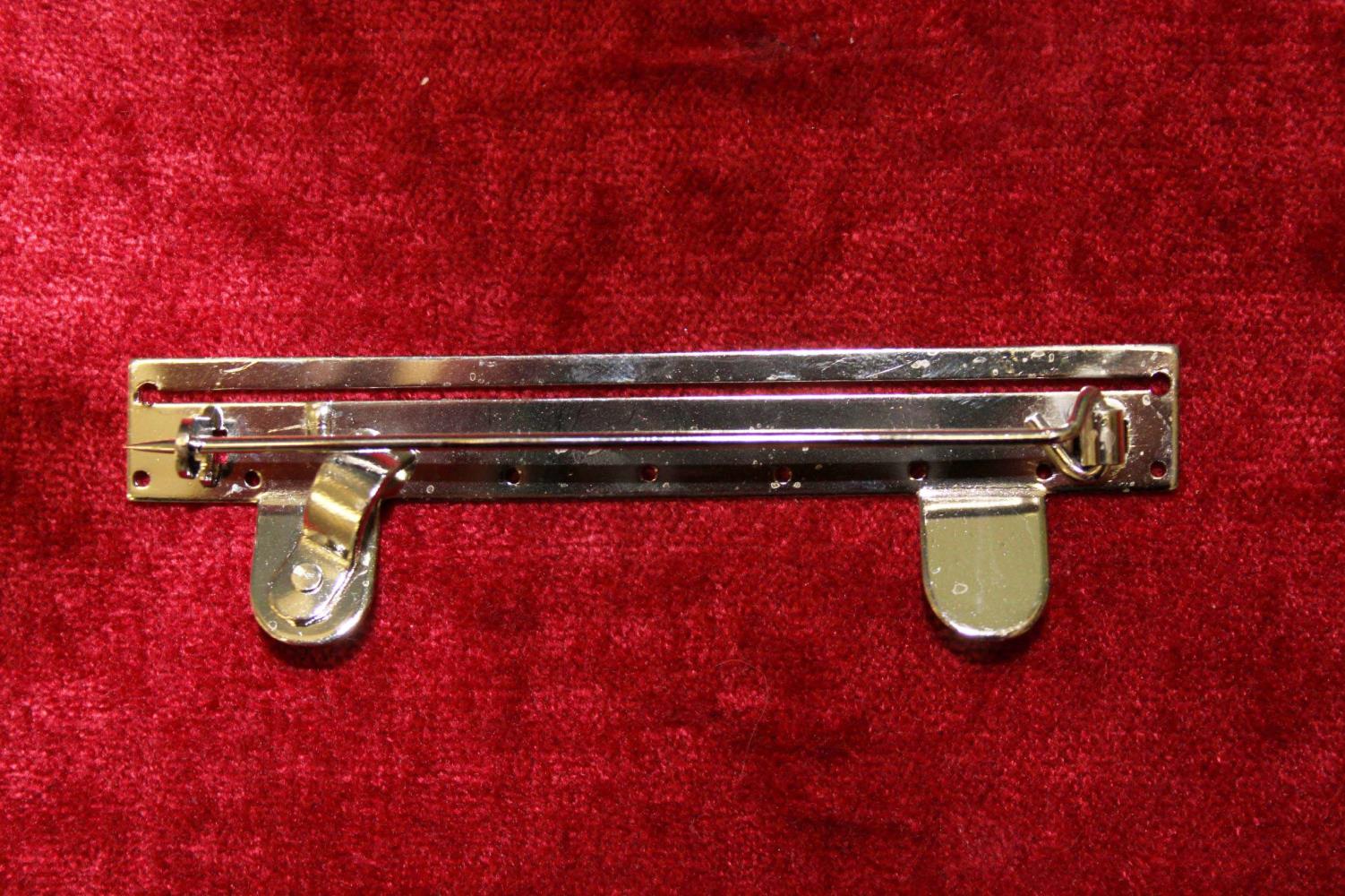 Full size brooch - 3 space (1 x 38mm ribbon)