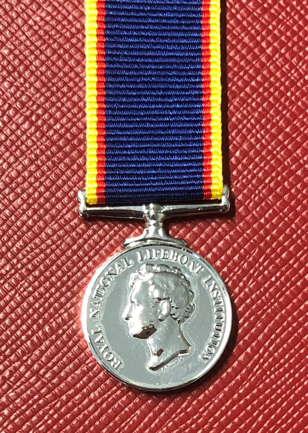 Worcestershire Medal Service: RNLI - 20 year Service Medal