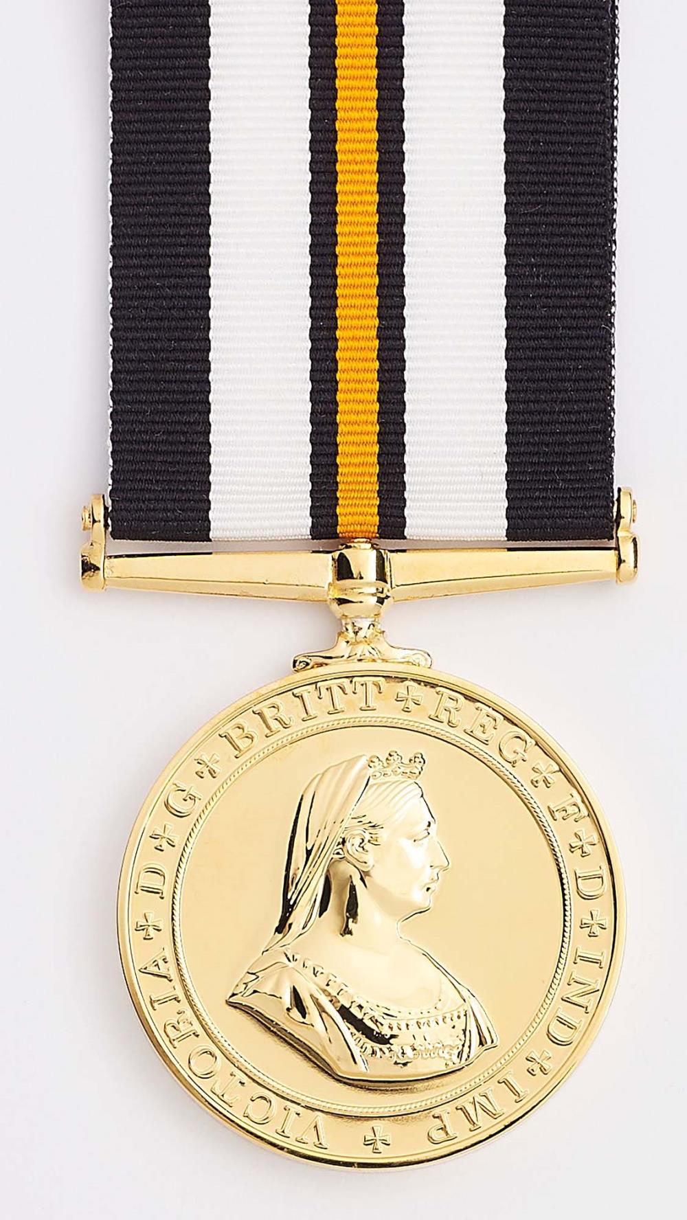 Service Medal in Gold (sterling silver)