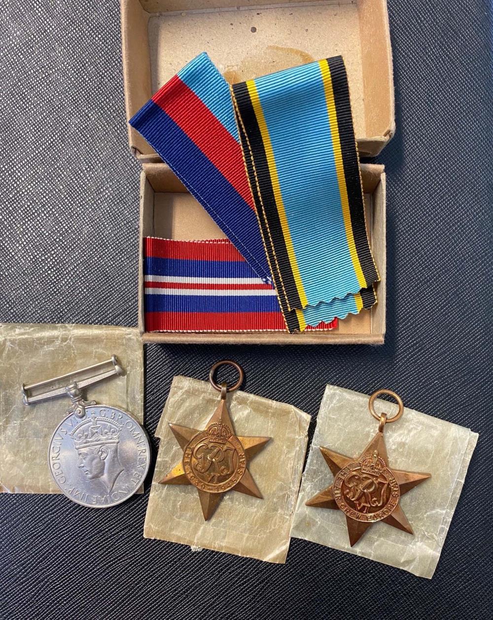 Worcestershire Medal Service: WW2 group of three including Air Crew