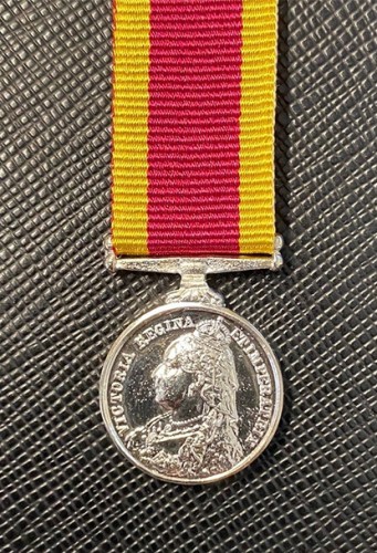 China 1900 Miniature medal