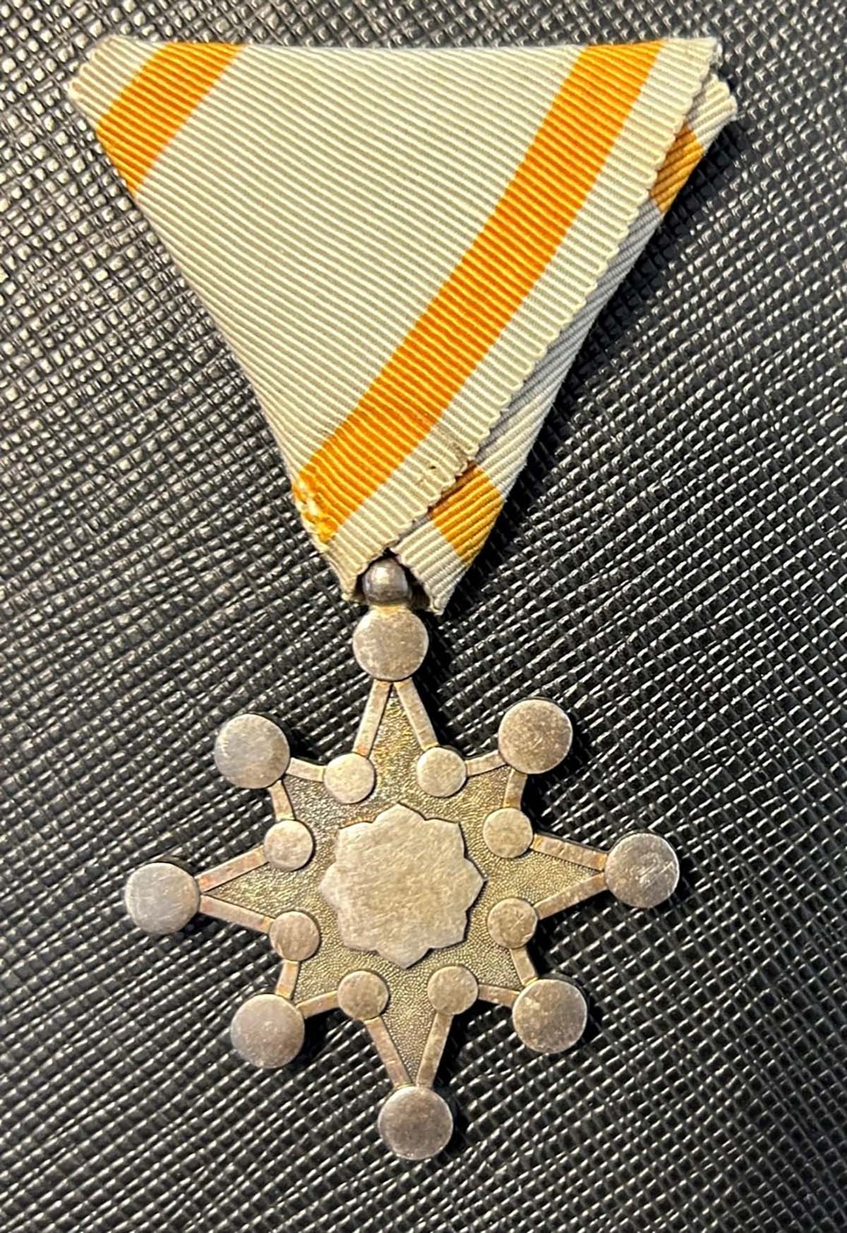 Worcestershire Medal Service: Japan - Order of the Sacred Treasure (8th Class)