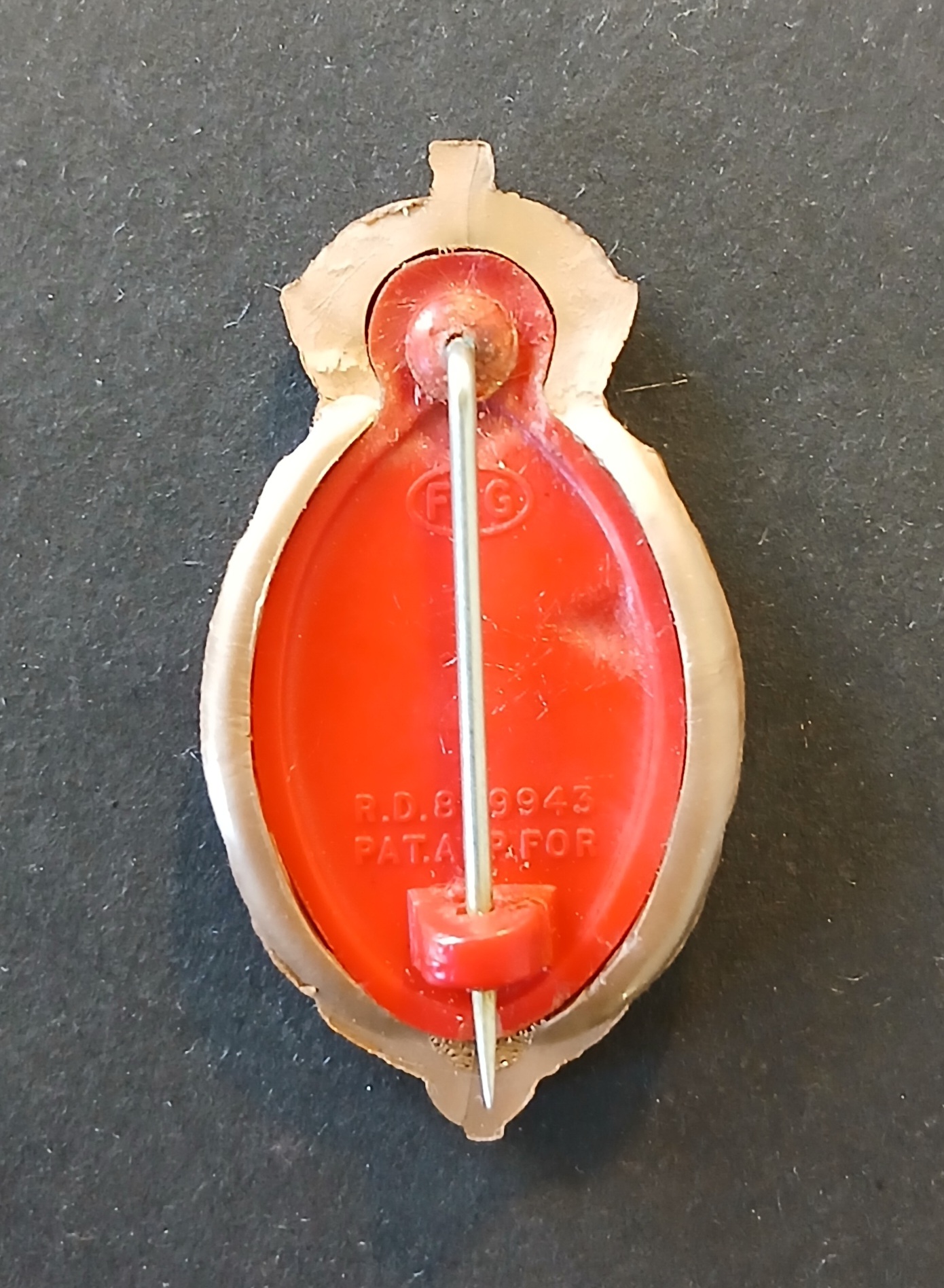 King's Commendation for Brave Conduct plastic badge