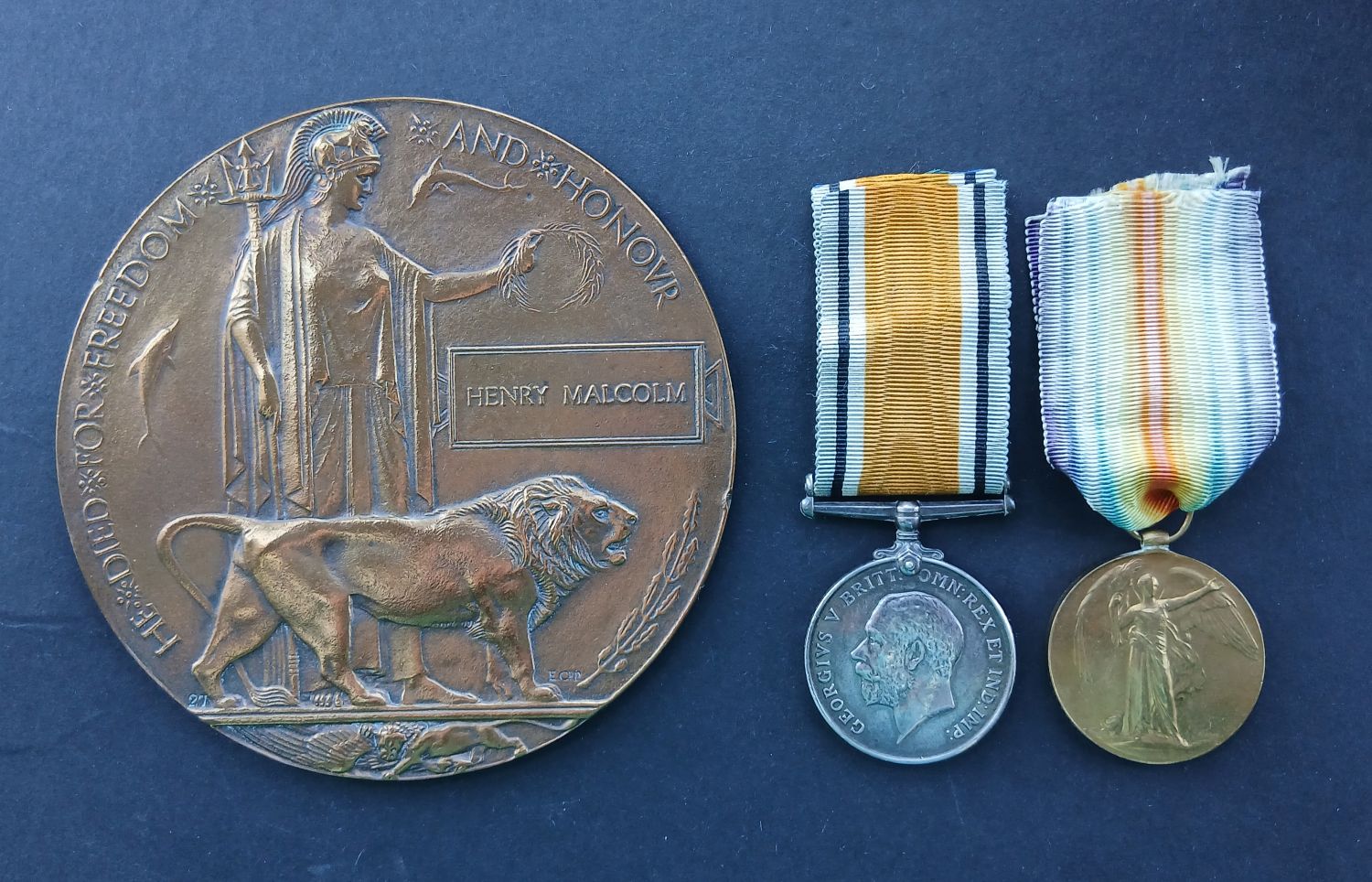 Pair Plaque - Malcom - Rif B